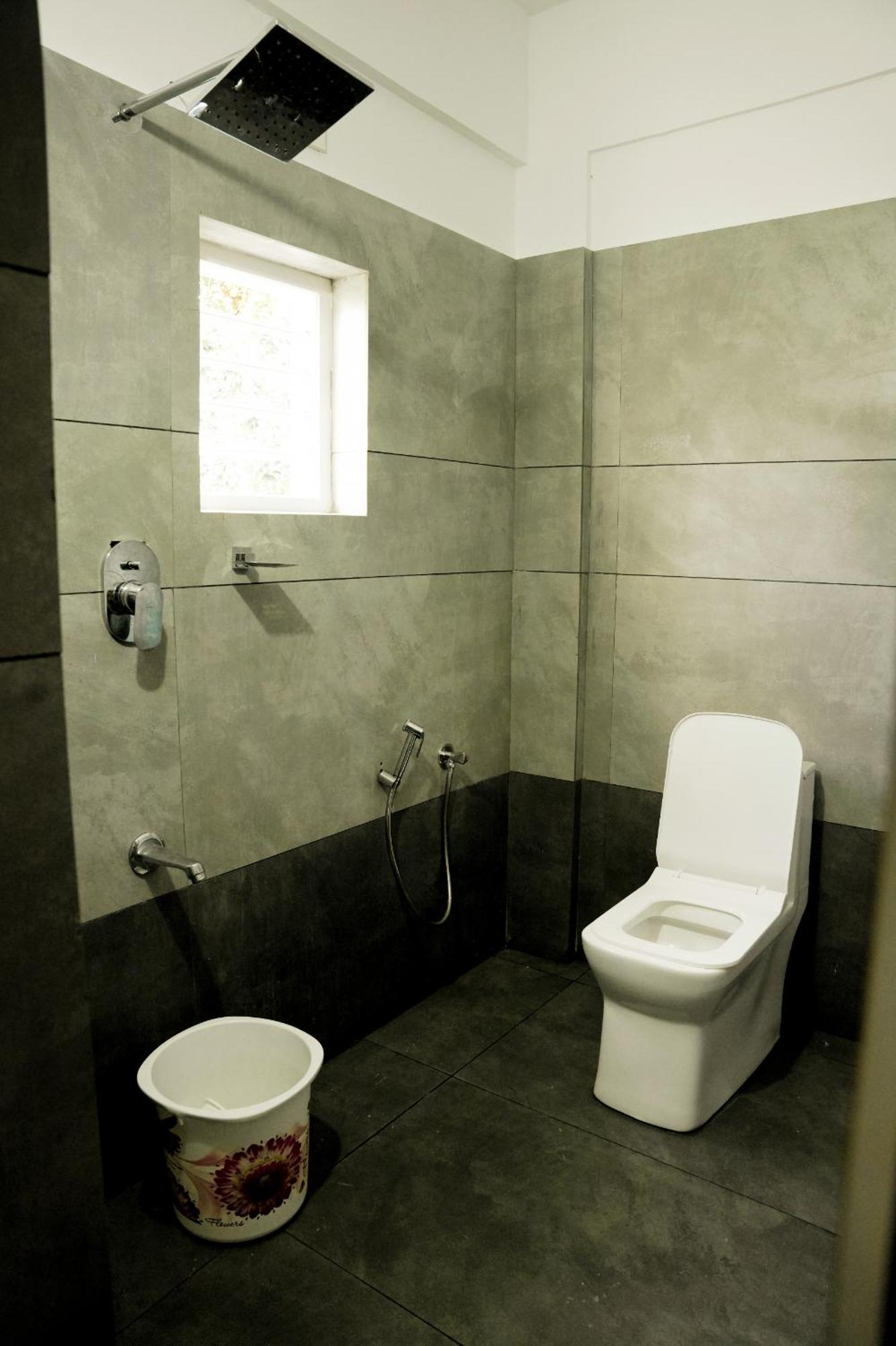 Готель Jayalakshmi Residency Vaduvanchal Екстер'єр фото